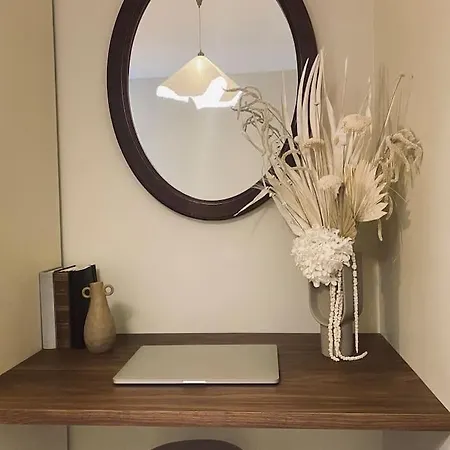 Welcoming, Lovely, Calm & Centrally Located Flat * Dijon