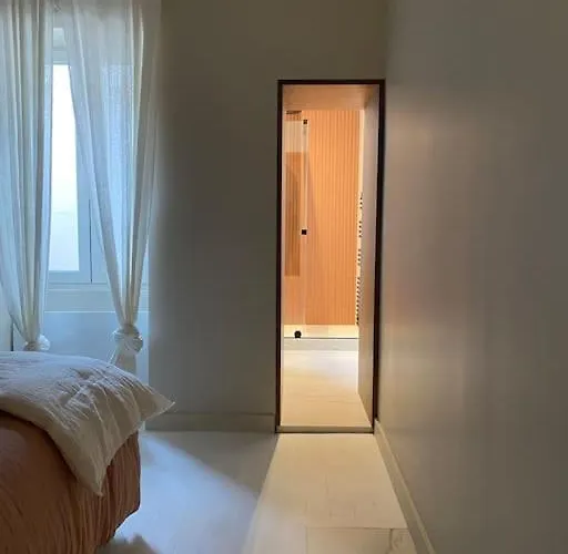 Welcoming, Lovely, Calm & Centrally Located Flat *